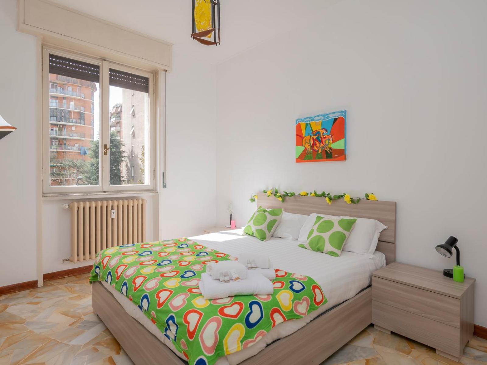Apartment Xenia - Spacious Two-room In The Flower District