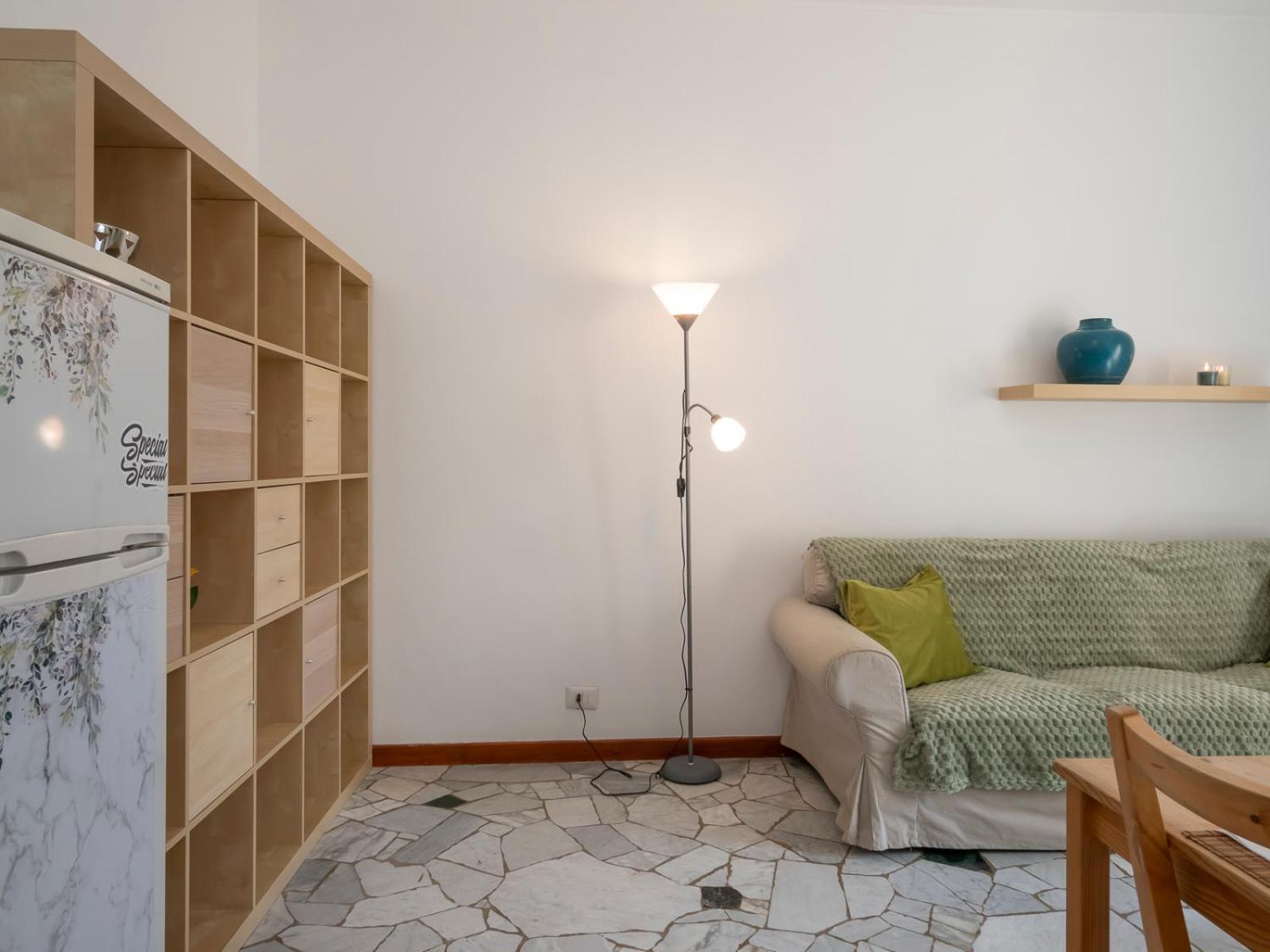Apartment Xenia - Spacious Two-room In The Flower District
