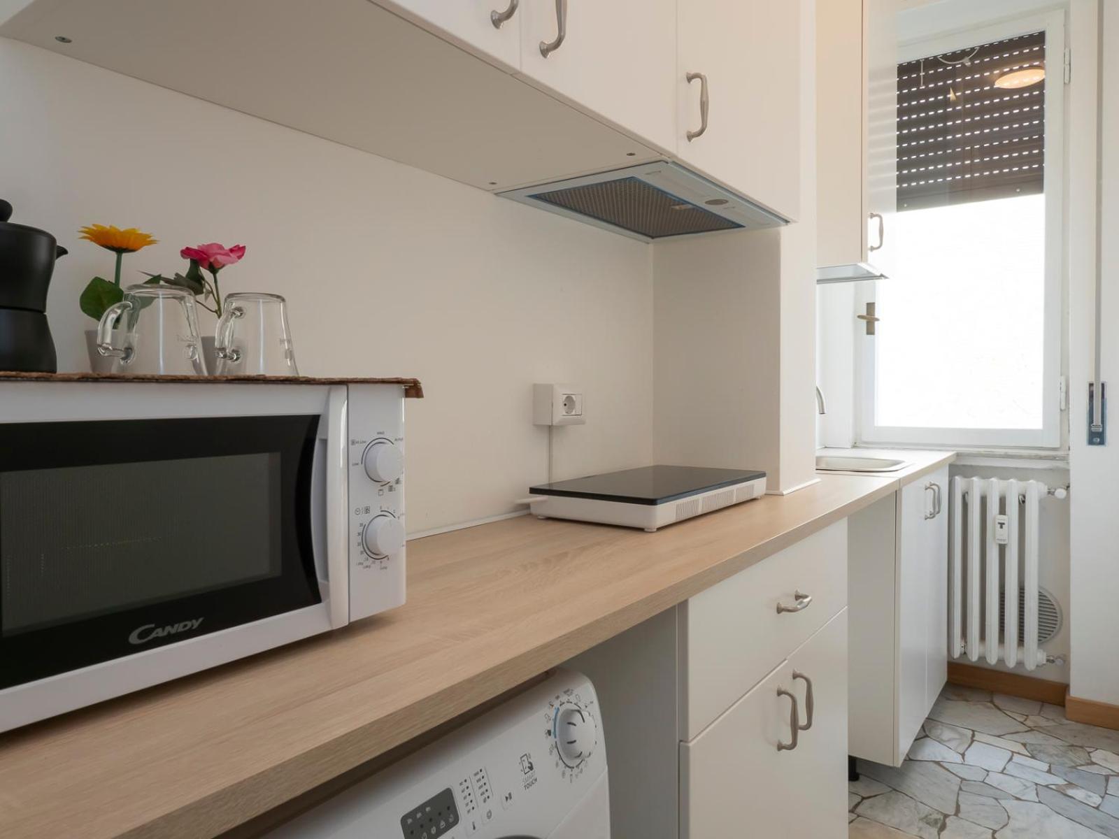 Xenia - Spacious Two-room In The Flower District Appartamento *